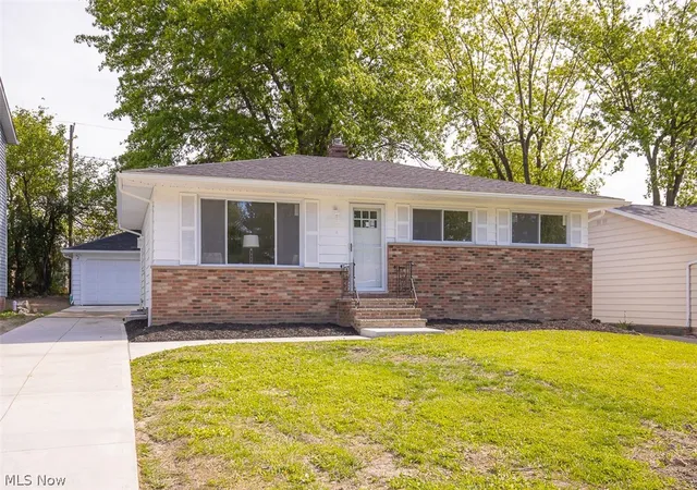Homes for sale in Maple Heights, OH | 14936 Janice Dr, Maple Heights, OH 44137 | MLS# 5215363