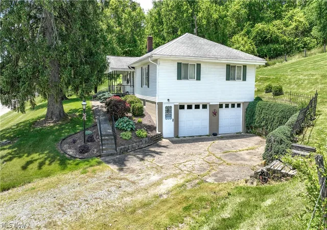 Homes for sale in Quaker City, OH | 24273 Leatherwood Rd, Quaker City, OH 43773 | MLS# 5215427