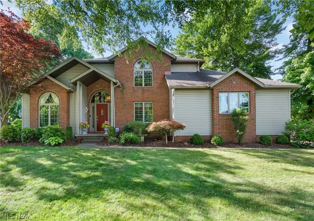1st image of 1938 Fairway Dr, Green, OH 44685 | MLS# 5215200