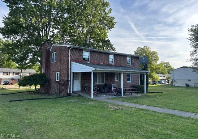 Photo 3 of Single family home for sale at 1006 Orlo, Warren, OH 44485 | MLS# 5215464 | Listing updated on 2026-09-22