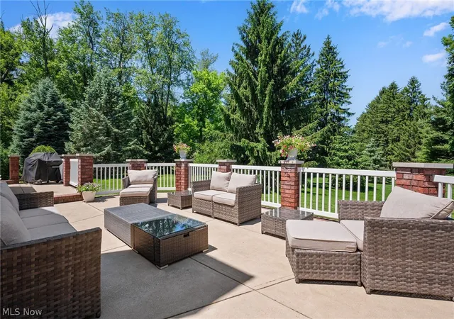 Photo 2 of Single family home for sale at 427 Diana Ct, Cleveland, OH 44143 | MLS# 5214354 | Listing updated on 2026-07-29