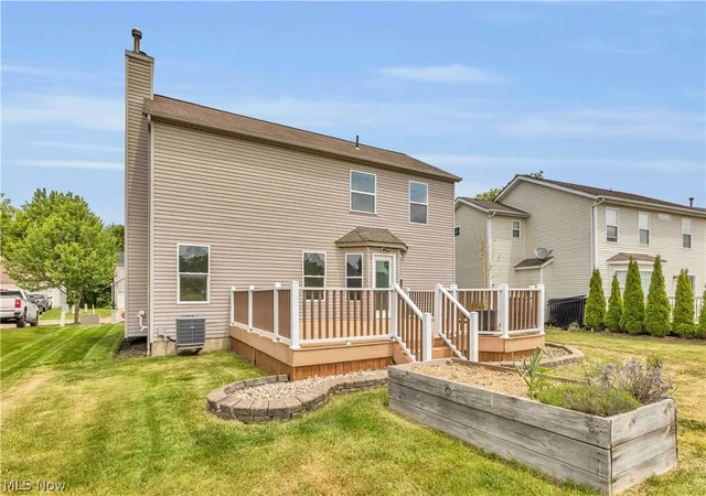 Photo 4 of Sale Pending at 966 Chadwick Ln, Medina, OH 44256 | MLS# 5215420 | Listing updated on 2026-08-22