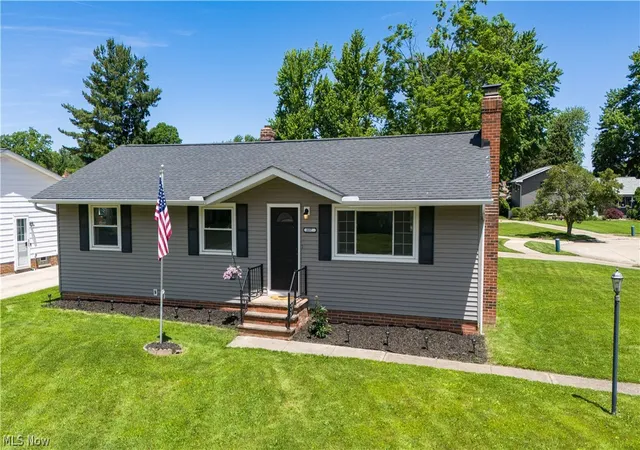 Homes for sale in Eastlake, OH | 35577 Freed Dr, Eastlake, OH 44095 | MLS# 5214979