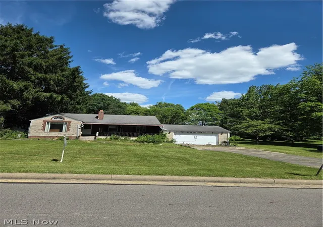1st image of 29 Philrose Ln, Youngstown, OH 44514 | MLS# 5215624
