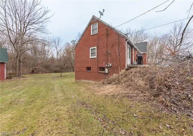 Homes for sale in North Ridgeville, OH | 35206 Center Ridge Rd, North Ridgeville, OH 44039 | MLS# 5215627