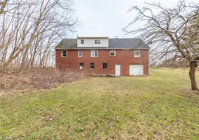 Homes for sale in North Ridgeville, OH | 35206 Center Ridge Rd, North Ridgeville, OH 44039 | MLS# 5215627