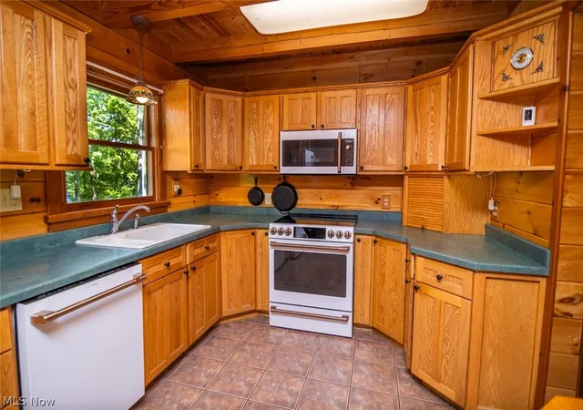 Photo 3 of Single family home for sale at 205 Stratton Ln, Flushing, OH 43977 | MLS# 5215723 | Listing updated on 2026-09-22