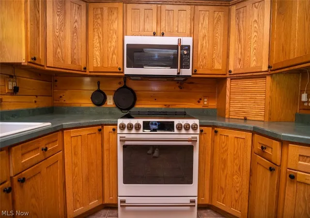 Photo 3 of Single family home for sale at 205 Stratton Ln, Flushing, OH 43977 | MLS# 5215723 | Listing updated on 2026-09-22