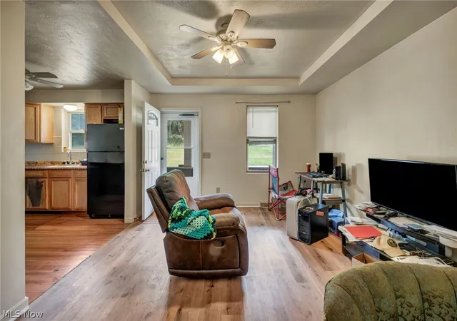 4th image of 1206 Lawrence Rd Ne, Canton, OH 44705 | MLS# 5215513