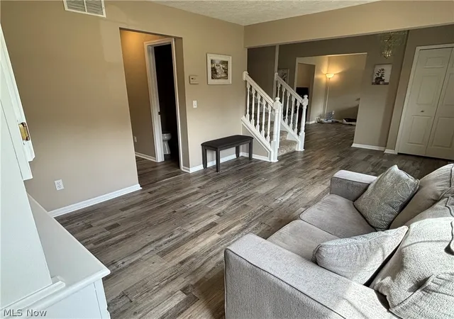 5th image of 695 Meadowlark Rd, Painesville, OH 44077 | MLS# 5215526