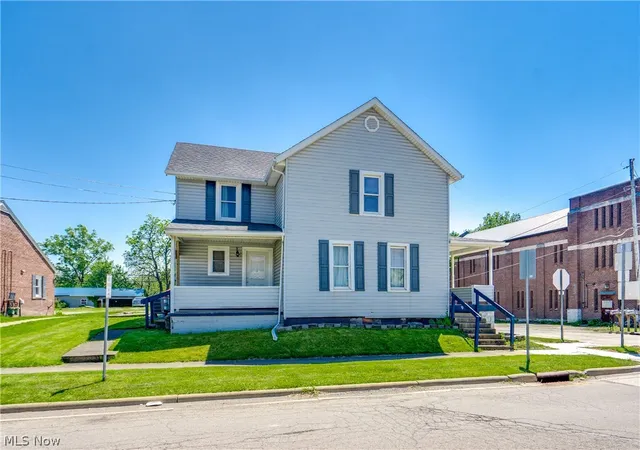 Homes for sale in Shreve, OH | 202 S Market St, Shreve, OH 44676 | MLS# 5215765