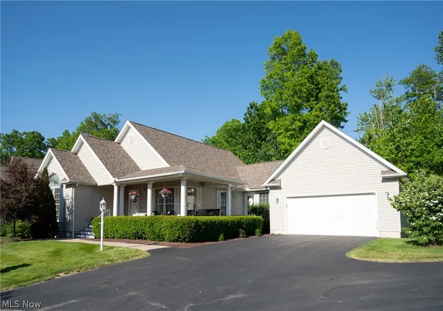 1st image of 5216 Nashua Dr, Austintown, OH 44515 | MLS# 5215180