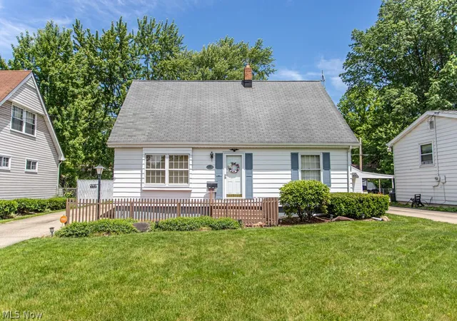 Photo 1 of Sale Pending at 3154 Northwest Blvd Nw, Warren, OH 44485 | MLS# 5214947 | Listing updated on 2026-07-30
