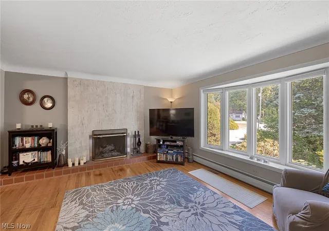 Photo 5 of Sale Pending at 37849 French Crk Rd, Avon, OH 44011 | MLS# 5215778 | Listing updated on 2026-06-07