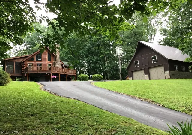 2nd image of 1631 W Buckhorn Dr #453, Millersburg, OH 44654 | MLS# 5215861