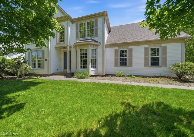 Homes for sale in Stow, OH | 3021 Duquesne Dr, Stow, OH 44224 | MLS# 5215980