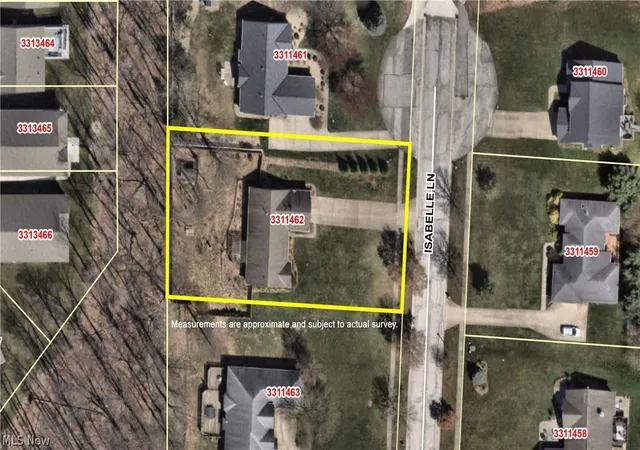 Homes for sale in Macedonia, OH | 8912 Isabelle Ln, Macedonia, OH 44056 | MLS# 5216025