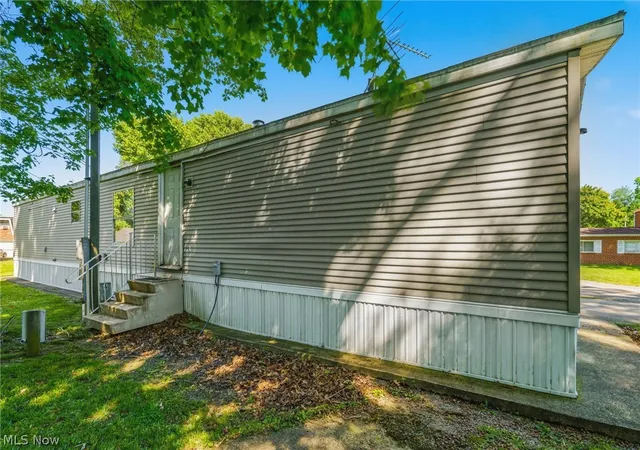 Homes for sale in Massillon, OH | 3354 Hilton St Nw #4, Massillon, OH 44646 | MLS# 5215978