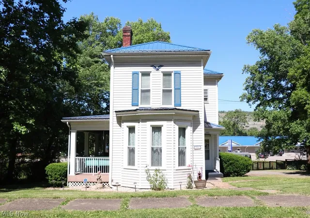 Homes for sale in Wellsburg, WV | 1443 Pleasant Ave, Wellsburg, WV 26070 | MLS# 5215648
