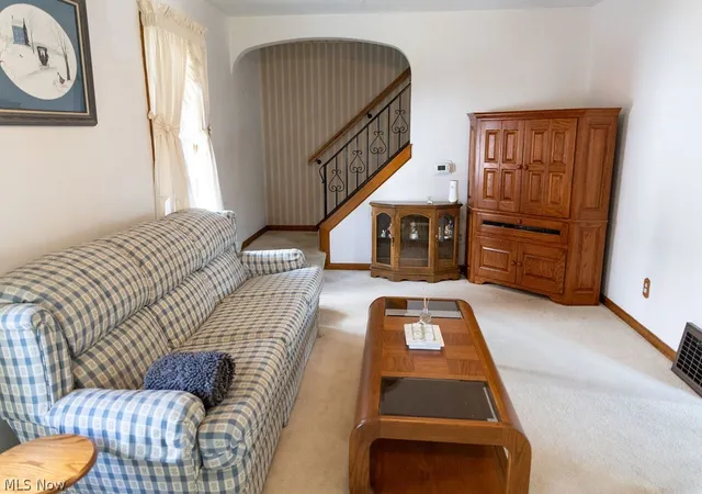 2nd image of 8 Driggs Ln, Bridgeport, OH 43912 | MLS# 5215641