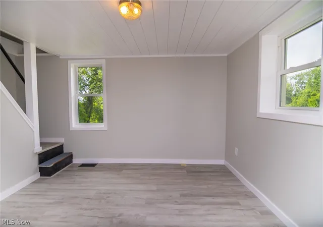 32nd image of 57087 Ferryview Rd, Martins Ferry, OH 43935 | MLS# 5216036