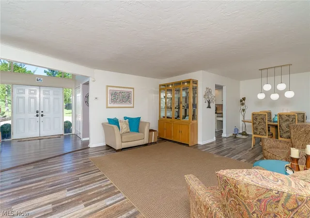 Photo 3 of Sale Pending at 9124 Meadow Ln, Brecksville, OH 44141 | MLS# 5215433 | Listing updated on 2026-08-03