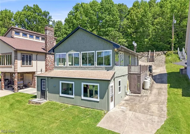 3rd image of 47277 Tomahawk Dr, Negley, OH 44441 | MLS# 5216008