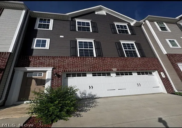 Photo 1 of Condo for sale at 4045 N Steels Cir, Stow, OH 44224 | MLS# 5216052 | Listing updated on 2026-08-27
