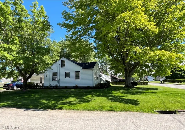 2nd image of 708 Allen Ave, Ashtabula, OH 44004 | MLS# 5215672
