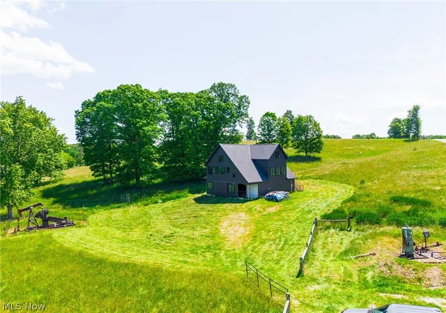 Photo 3 of Sale Pending at 3640 Nw Hope Rd, Magnolia, OH 44643 | MLS# 5216153 | Listing updated on 2026-08-20