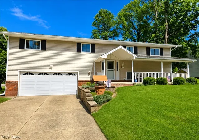 Homes for sale in North Royalton, OH | 14598 S Gateway Dr, North Royalton, OH 44133 | MLS# 5216144