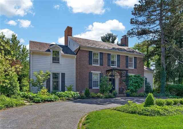 Homes for sale in Shaker Heights, OH | 23900 Stanford Rd, Shaker Heights, OH 44122 | MLS# 5214938