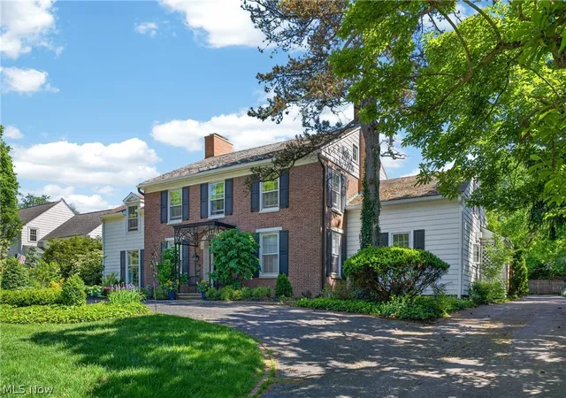 Homes for sale in Shaker Heights, OH | 23900 Stanford Rd, Shaker Heights, OH 44122 | MLS# 5214938