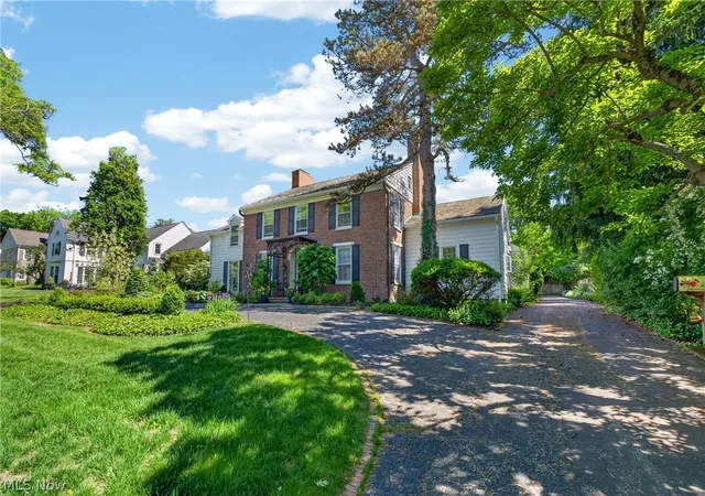 Homes for sale in Shaker Heights, OH | 23900 Stanford Rd, Shaker Heights, OH 44122 | MLS# 5214938