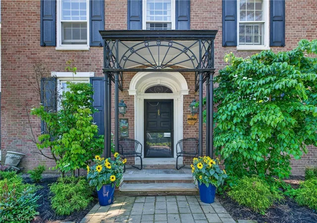 Homes for sale in Shaker Heights, OH | 23900 Stanford Rd, Shaker Heights, OH 44122 | MLS# 5214938