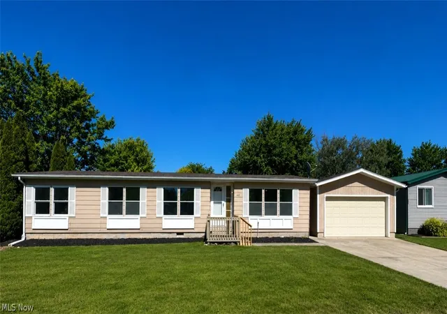 Homes for sale in La Grange, OH | 483 Stable Dr, La Grange, OH 44050 | MLS# 5214837
