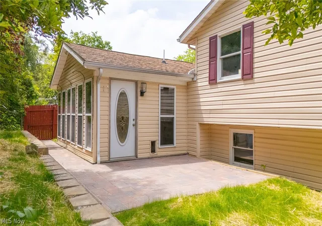 2nd image of 120 Windermere Dr, St Clairsville, OH 43950 | MLS# 5215392