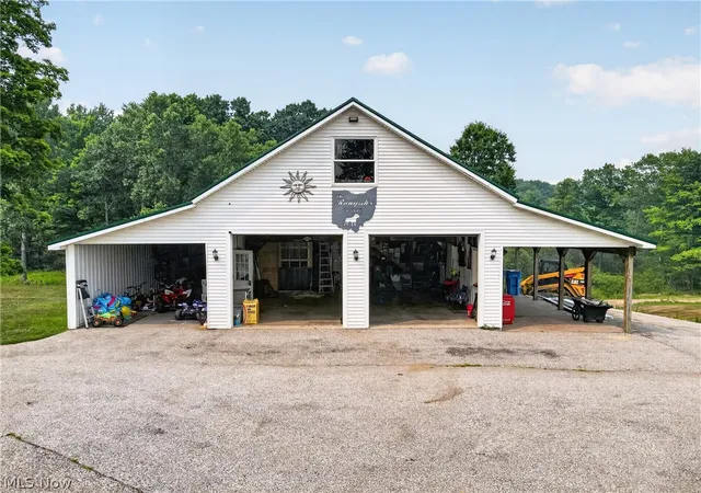 5th image of 13166 Butternut Rd, Burton, OH 44021 | MLS# 5209224