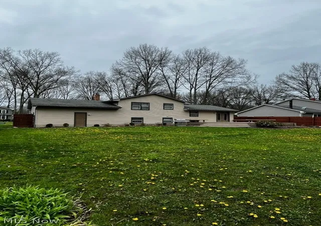 2nd image of 6779 Colleen Dr, Youngstown, OH 44512 | MLS# 5216268