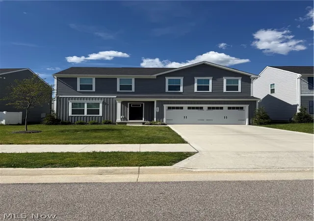 Homes for sale in Lakemore, OH | 3293 Stafford Dr, Lakemore, OH 44312 | MLS# 5216270