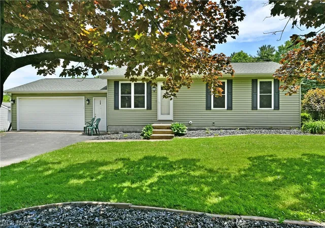 1st image of 754 Warner Rd, Brookfield, OH 44403 | MLS# 5216063