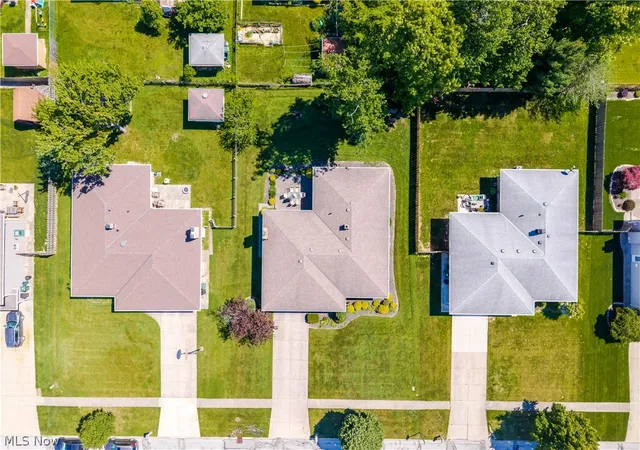 Homes for sale in Middleburg Heights, OH | 13899 Chippewa Trl, Middleburg Heights, OH 44130 | MLS# 5213321