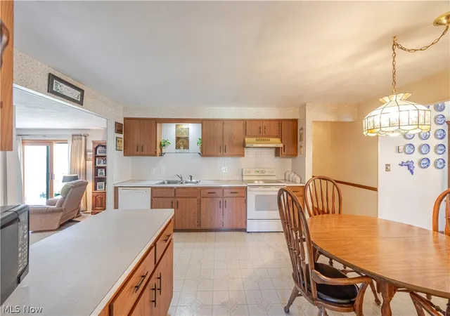 Homes for sale in Middleburg Heights, OH | 13899 Chippewa Trl, Middleburg Heights, OH 44130 | MLS# 5213321