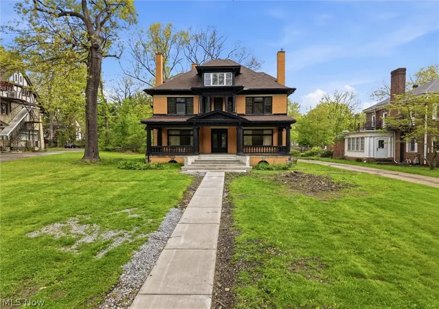 Photo 1 of Multi family home for sale at 252 Broadway Ave, Youngstown, OH 44504 | MLS# 5215590 | Listing updated on 2026-08-19