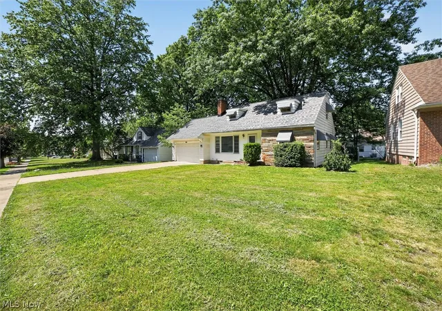 Homes for sale in Cleveland Heights, OH | 3705 Brinkmore Rd, Cleveland Heights, OH 44121 | MLS# 5216326