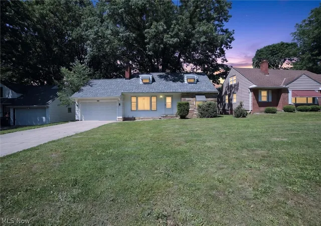 Homes for sale in Cleveland Heights, OH | 3705 Brinkmore Rd, Cleveland Heights, OH 44121 | MLS# 5216326