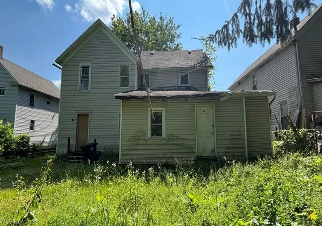 3rd image of 756 Brown St, Akron, OH 44311 | MLS# 5215912
