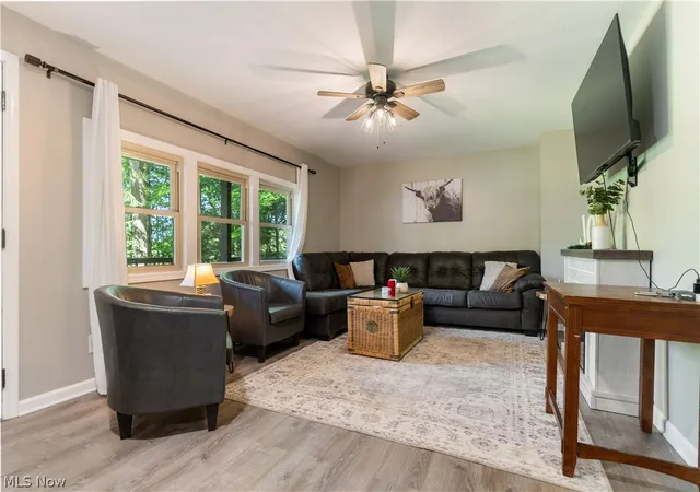 2nd image of 27708 Winona Rd, Salem, OH 44460 | MLS# 5214591