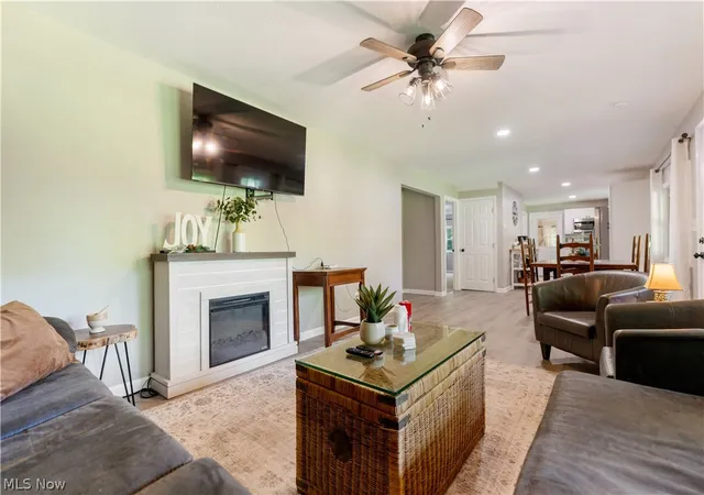 3rd image of 27708 Winona Rd, Salem, OH 44460 | MLS# 5214591