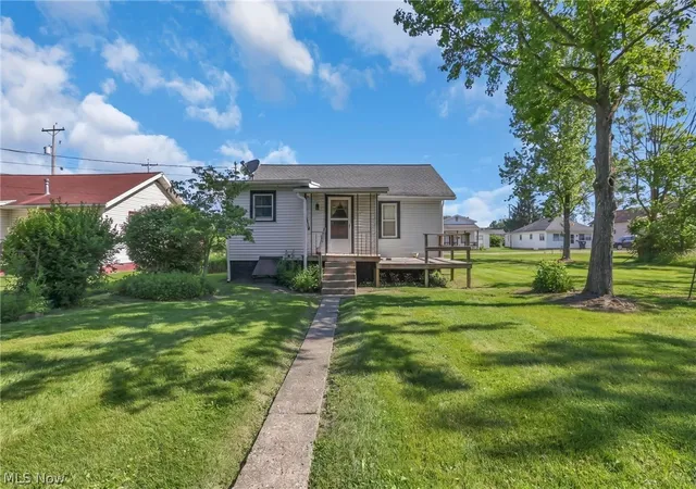 Homes for sale in New Lexington, OH | 204 E Jefferson St, New Lexington, OH 43764 | MLS# 5216311